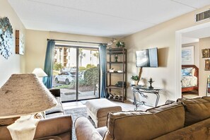 5115 Living Room 