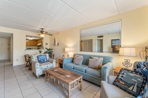 3209 Living Area