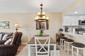  SAOR 3306  Dinning Area