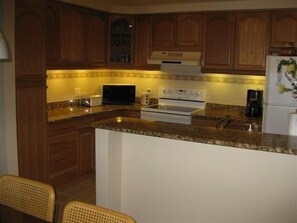 Kitchen- granite counters