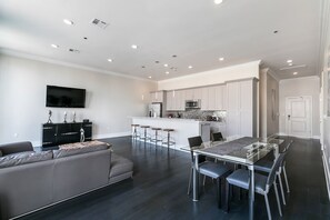 Open floorpan