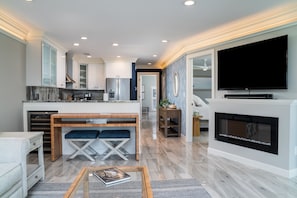 Fire place for decorative purposes only