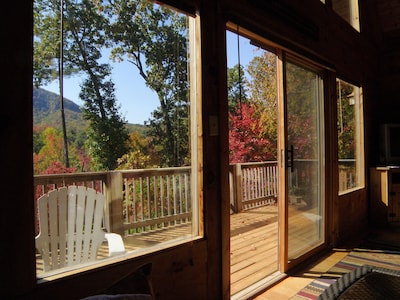 WONDERFUL MOUNTAIN VIEWS~*PETS WELCOME*~ CLOSE TO EVERYTHING, YET VERY PRIVATE.