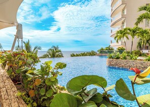 Infinitypool