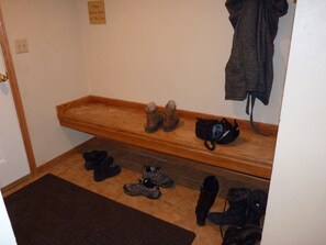 Nice area inside door for boots, skiis, snow gear