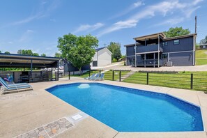 Private Pool