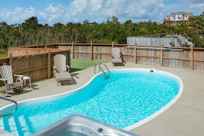 SN40: Dream Weaver | Pool Area