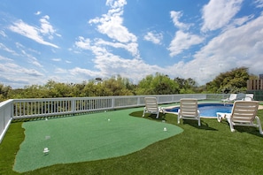 CC189: Magicality | Private Putting Green and Pool Area