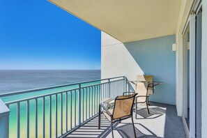 Private Balcony | 23rd-Floor Unit