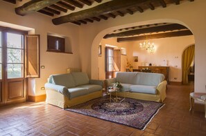 Common Room, Living Room