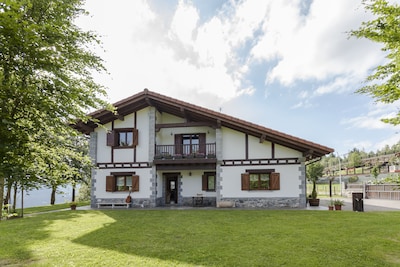 House in the valley of Arratia. Near Bilbao, San Sebastian, Vitoria and Pamplona.