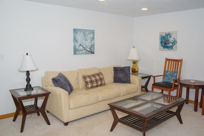 Lake Adjacent Family Home Ready To Host Your Next Trip To Wachusett Mountain!