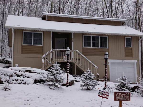 Front of house after a snowy day