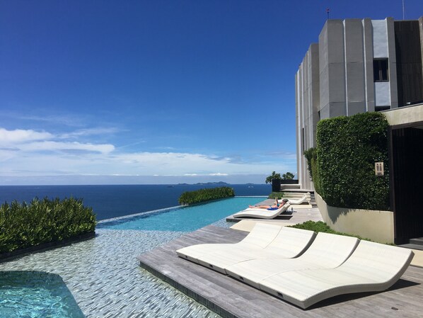 Rooftop Swimming Pool