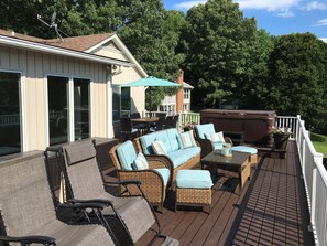 Expansive deck with lots of seating & Marquis Hot Tub, all with lake view!