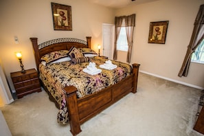 Master Bedroom (King)