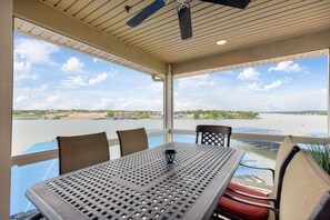 The bar height seating offers a tremendous view of the Lake from the top floor!