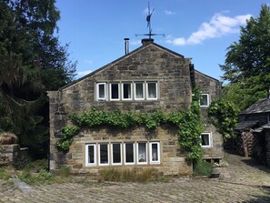 This is the west facing elevation of Tyas Cottage