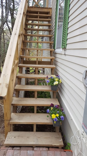 Stairway on side of house to apartment