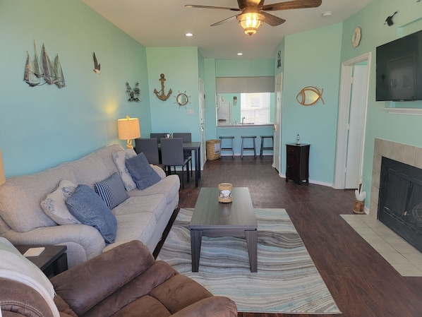 Living room to full size kitchen