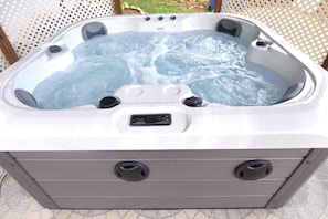 Spa retreat for those aching muscles or romantic price