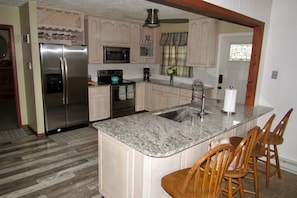 Large kitchen all stainless appliances,everything you need to cook all meals.
