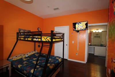 Dream Disney Family Vacation, Best Resort, 2 Miles To Disney, Space For 8