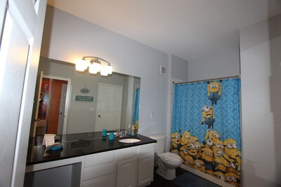 Dream Disney Family Vacation, Best Resort, 2 Miles To Disney, Space For 8