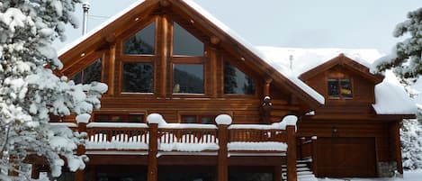 A snowy Mt. Royal House awaits your arrival.