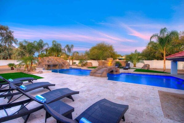 Welcome to your slice of Arizona paradise for the weekend