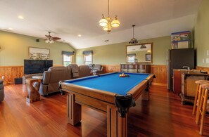 Spielezimmer