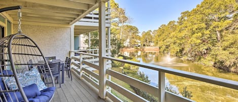 Hilton Head Vacation Rental | 2BR | 2BA | Stairs Required | 800 Sq Ft