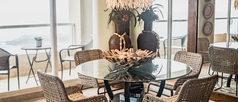 Brand new dining area complete with a coconut shell chandelier!