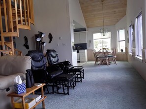 Dining room as seen from the livingroom area