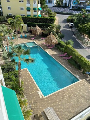 Delicious pool
