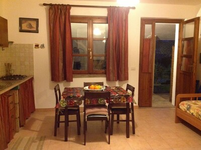 Alghero apartment, in the countryside, "Mirto"