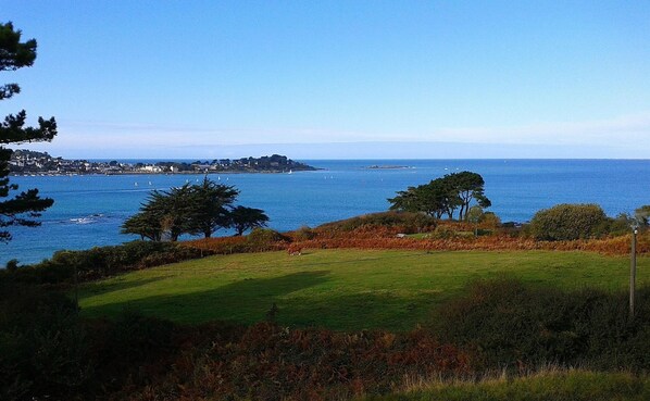 Vue mer et sur la baie de locquirec