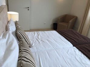 Room 1 with 2 single beds