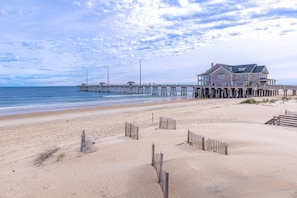 Easy walk to OBX's most popular Fishing Pier!