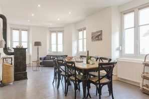 Dining area in the kitchen