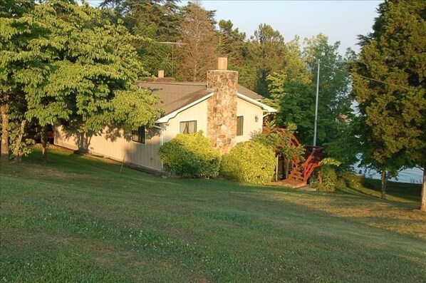 Bear Den South on Cherokee Lake