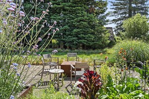 Flowers and Nature in Abundant West Sonoma County