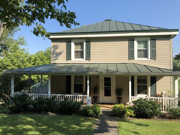 Front Entry/ Street view