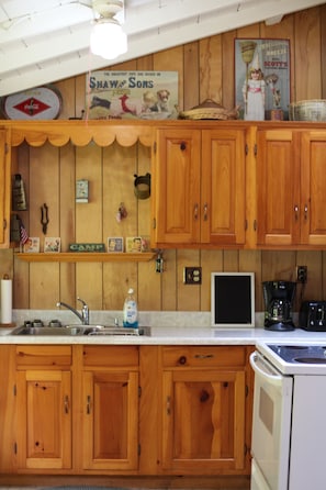 Cottage kitchen