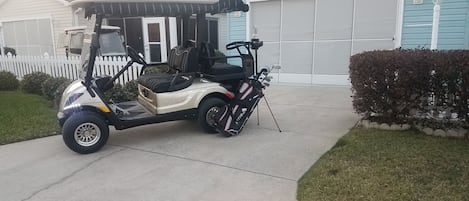 4-Seater Gas Golf Cart and Clubs