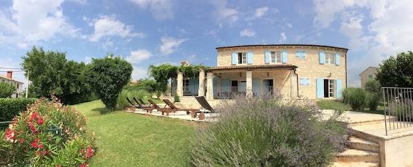 Extérieur