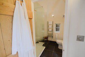 Litlle Barn shower en suite