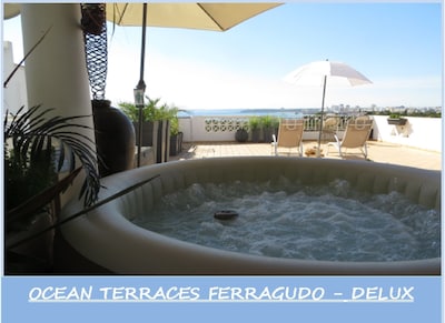 OCEAN TERRACES-Jacuzzi with magnificent view of the ocean and 5 min from the beach