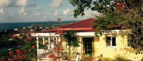 Sunny Cottage by the sea