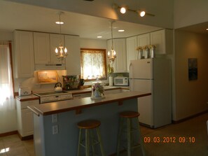 light and bright kitchen 